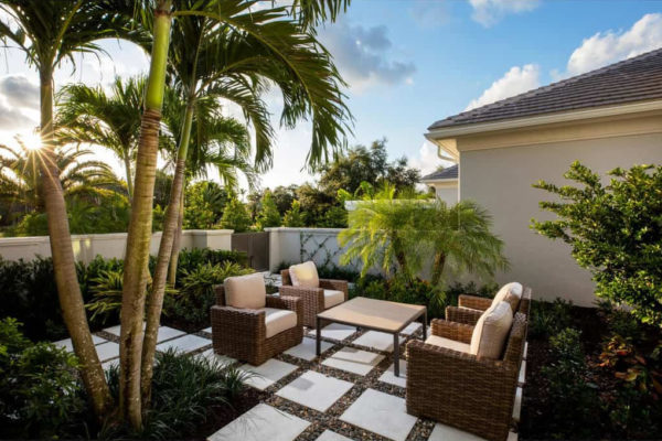 5916-Burnham-Rd-Naples-FL-014-019-Courtyard-MLS_Size